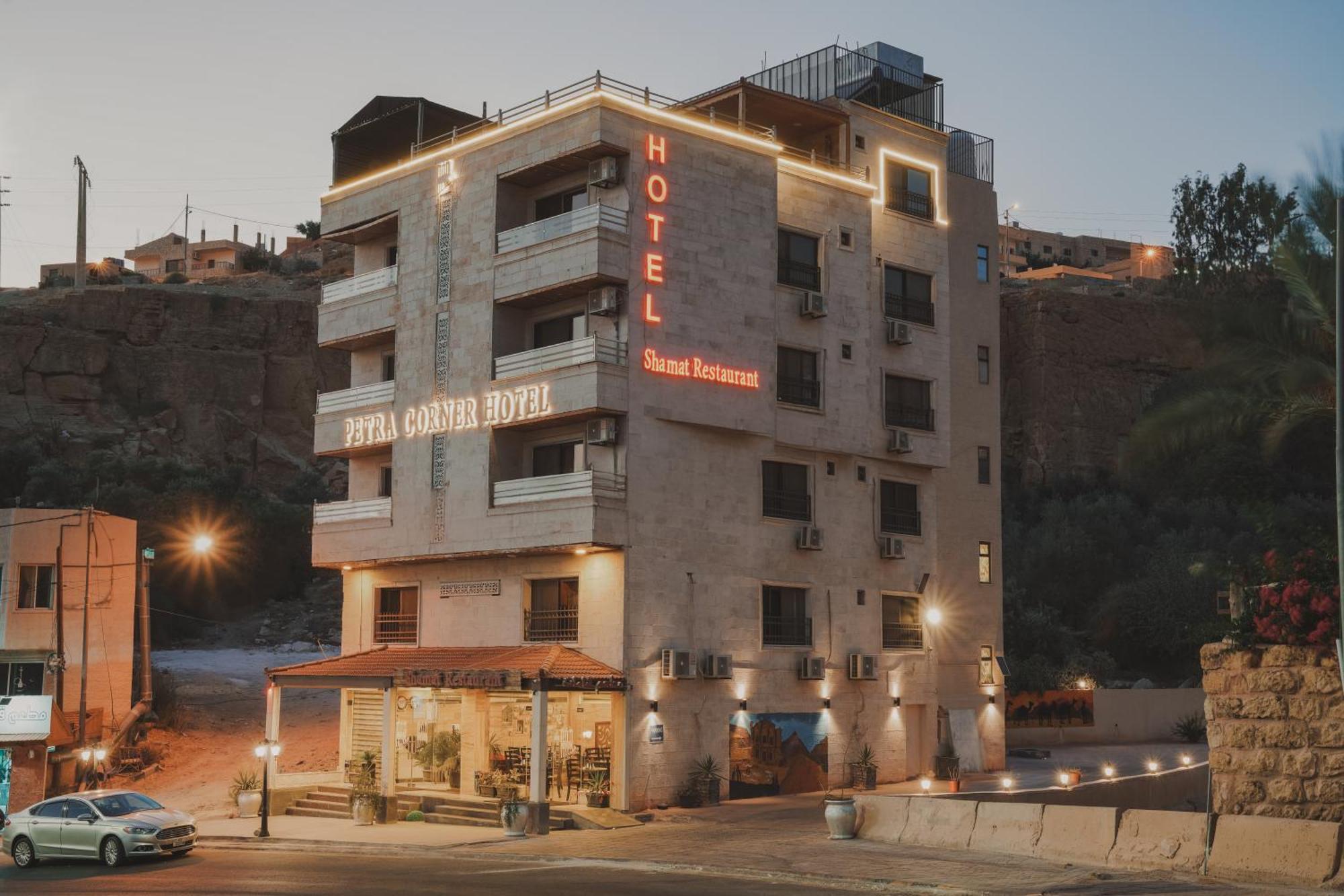 Petra Corner Hotel Eksteriør bilde
